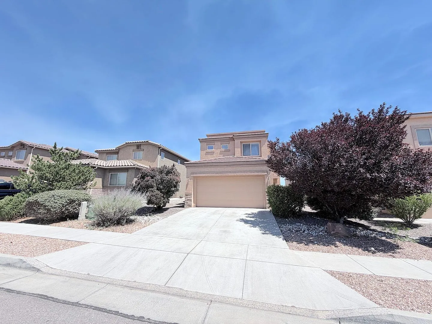 Beautiful 3 Bedroom Home in Montecito Estates area on Albuquerque's Westside. Refrigerated Air! O... — Photo 3