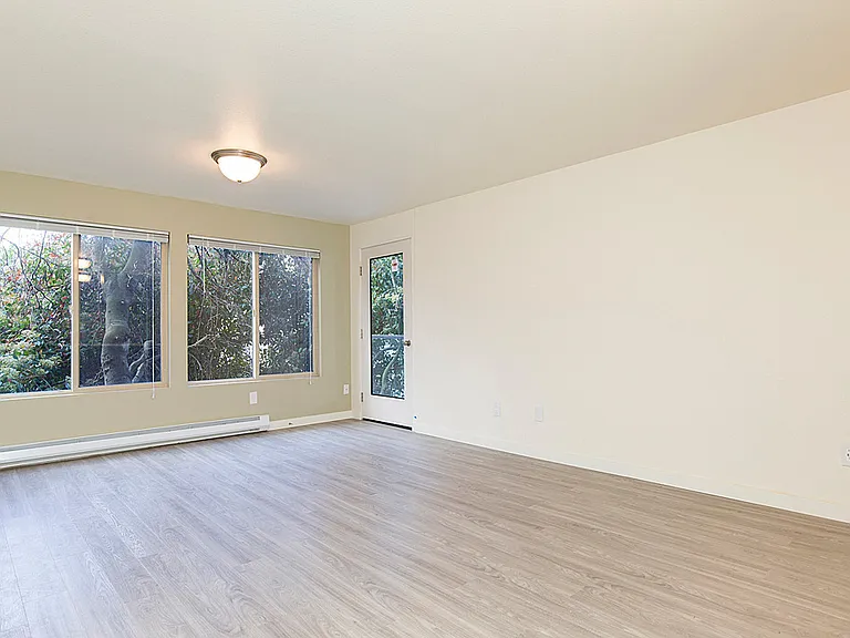 Minor Tower Apartments - Located in Eastlake — Photo 25
