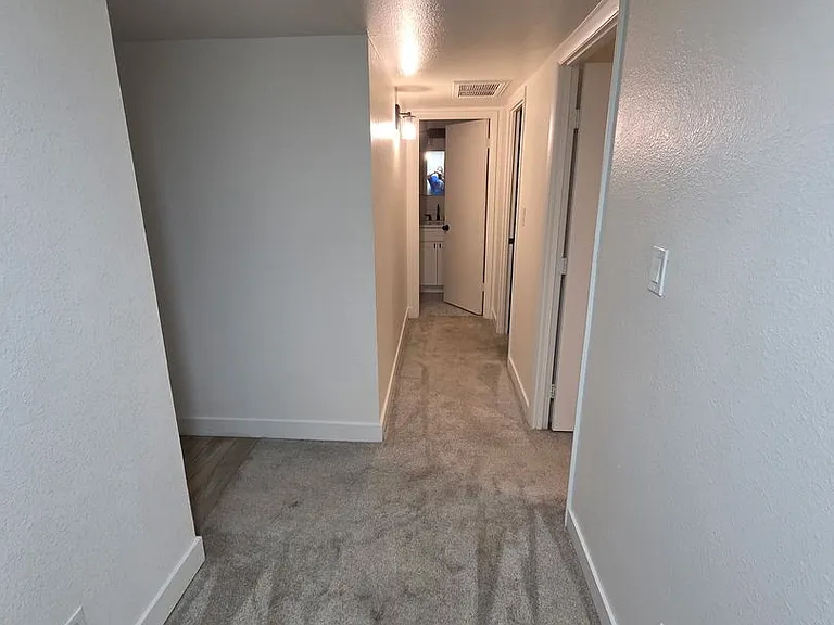 4030 N Granite Reef Rd — Photo 7