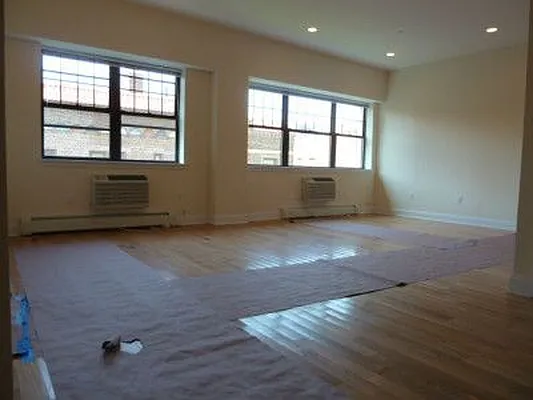 Rented by Keller Williams NYC | media 32