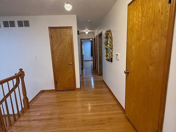2nd image of 8 Teaberry Dr
