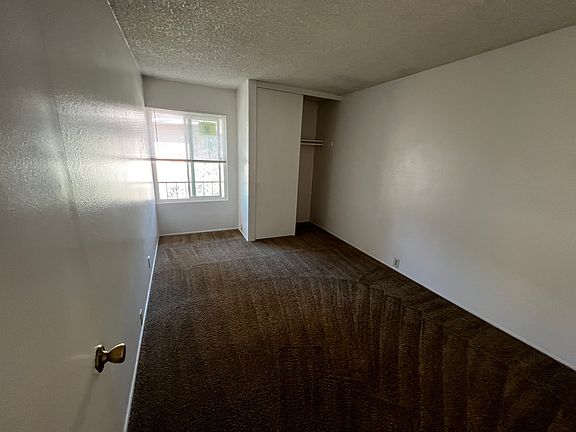 3rd image of 9647 Easter Way