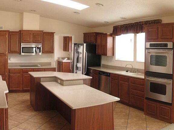 4th image of 5116 S San Pedro Ave