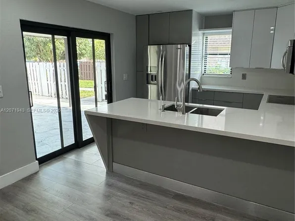 2528 NW 99th Ave #2528, Pompano Beach, FL 33065