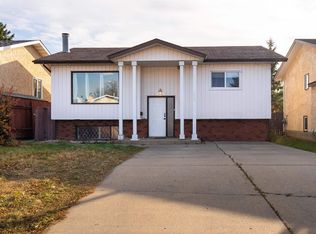 4535 30th Ave NW, Edmonton, AB T6L 4S6