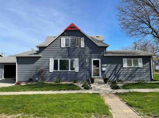 204 W 16th Ave, Tyndall, SD 57066