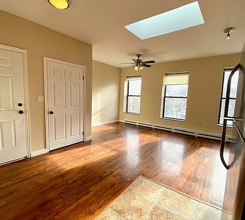 4th image of 367 Saint Marks Ave #3