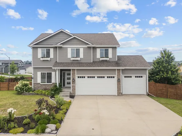 400 SE Tallgrass Ln, Waukee, IA 50263