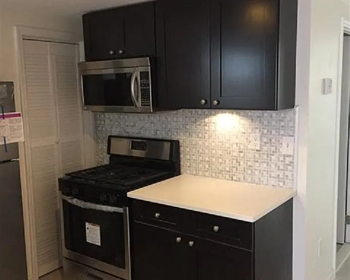 96 Maple St #1 — Photo 6