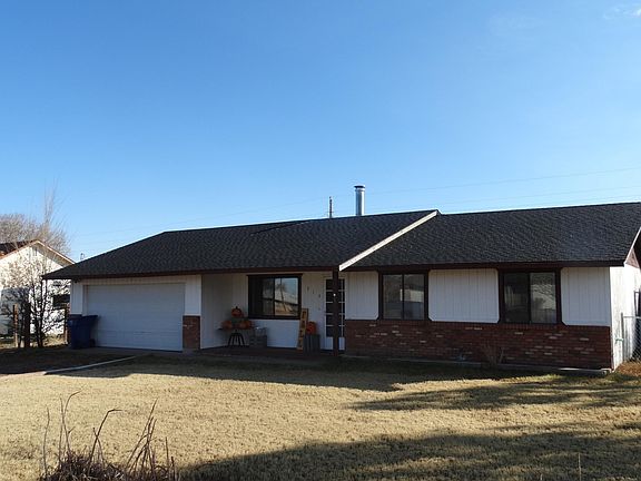 4th image of 313 N Renee St
