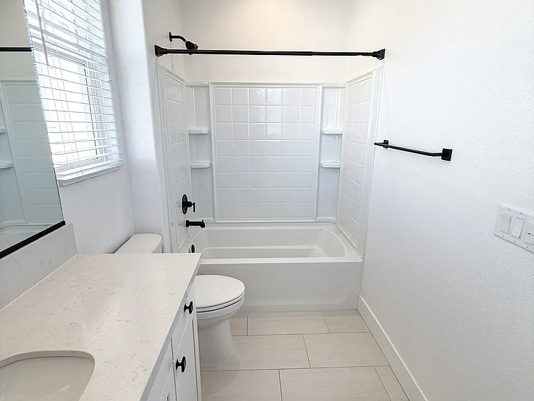 3732 Park Ridge Ln — Photo 19