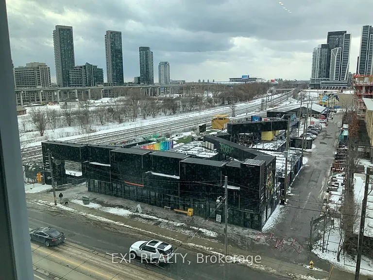 27 Bathurst St #512 — Photo 20