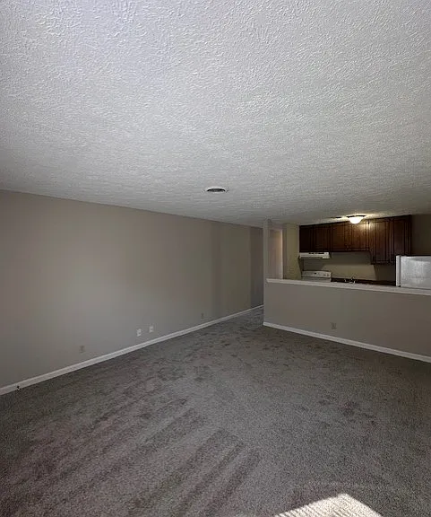 Buckingham Apartments — Photo 14