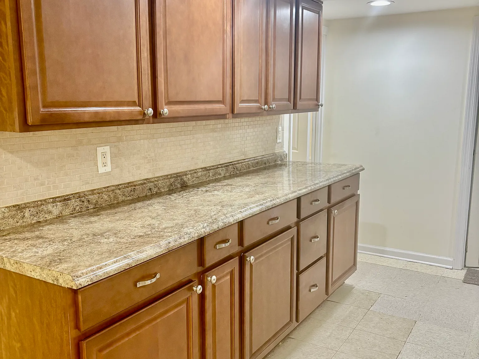 1 bed, $2,000 — Photo 3