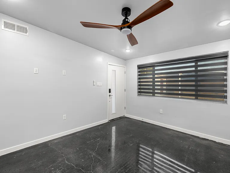 1621 Wyoming Ave #C — Photo 3