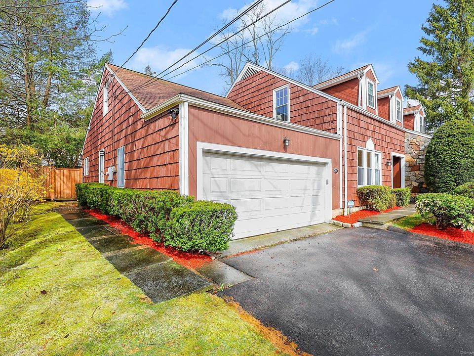 1st image of 22 Rolling Wood Drive