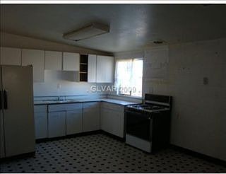 2nd image of 1712 James St