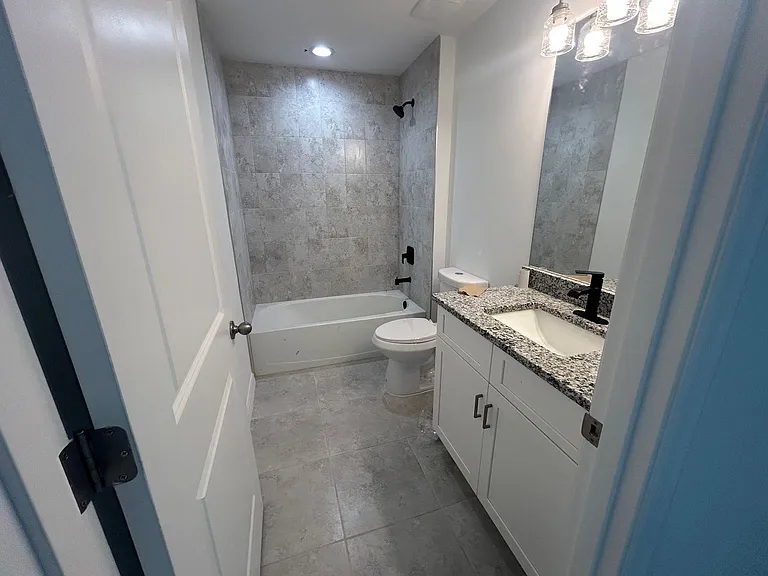 2825 NW 25th Ln — Photo 12