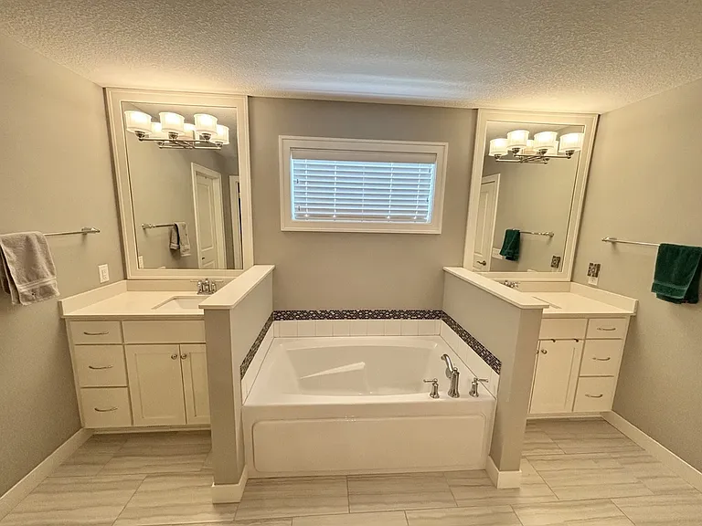 9068 Red Oak Trl — Photo 30