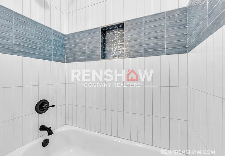 788 N Hollywood St — Photo 11