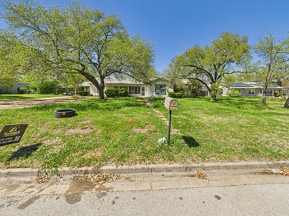 4th image of 722 Garden Acres Blvd #1