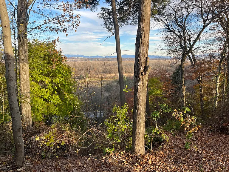 36 Rivermount Ter #A — Photo 41