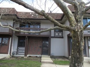 1340 Court Leona, Hanover Park, IL 60133