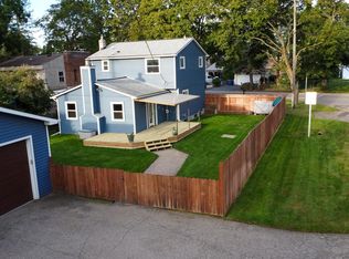 2926 Lansdowne Rd, Waterford, MI 48329