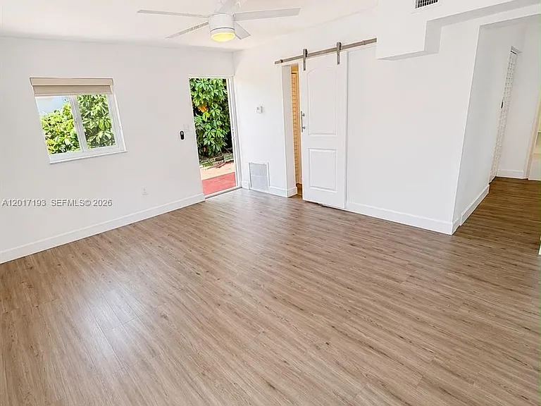 235 SW 64th Ave #2B — Photo 4