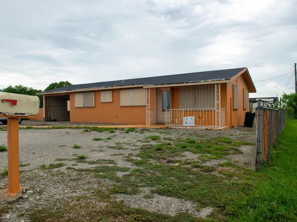 401 Janice Avenue, South Bay, FL 33493