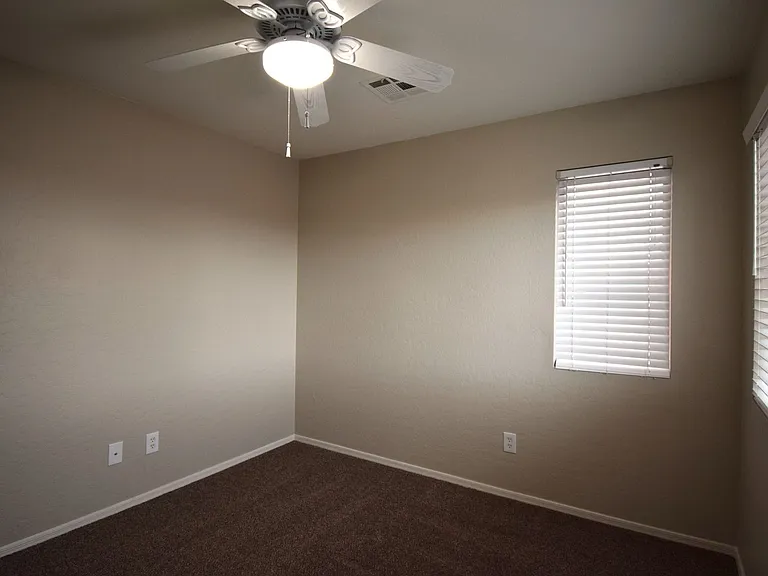 15338 N 148th Ct — Photo 14