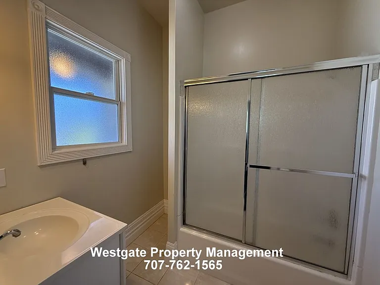 728 Petaluma Blvd S — Photo 7