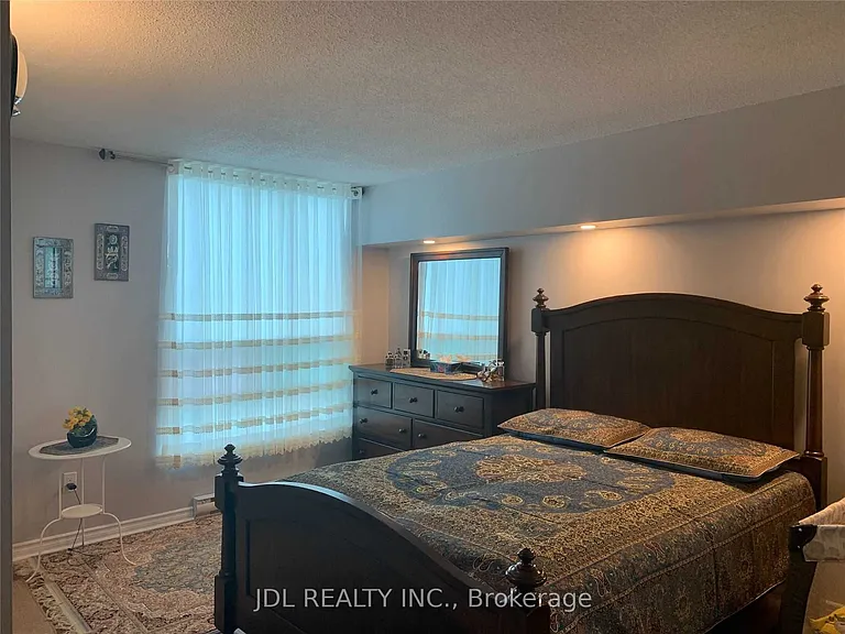 7805 Bayview Ave #811 — Photo 10