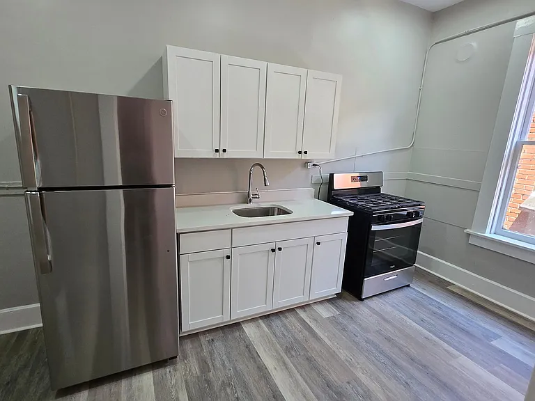 430 Orange St #210 — Photo 5