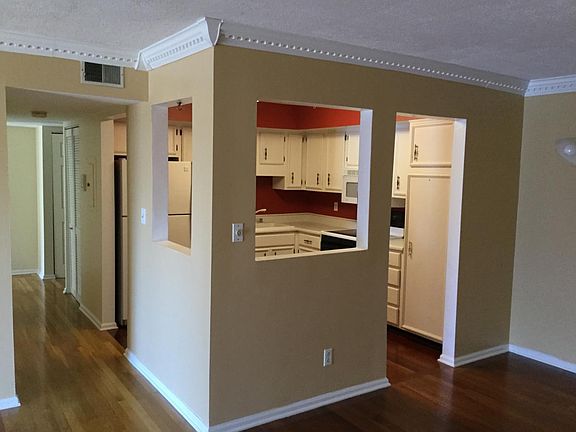 Crown molding/kitchen/hallway