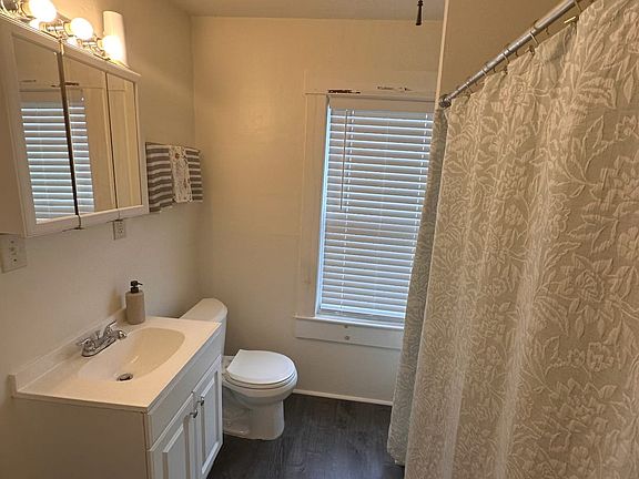 3rd image of 32 Willow St APT C