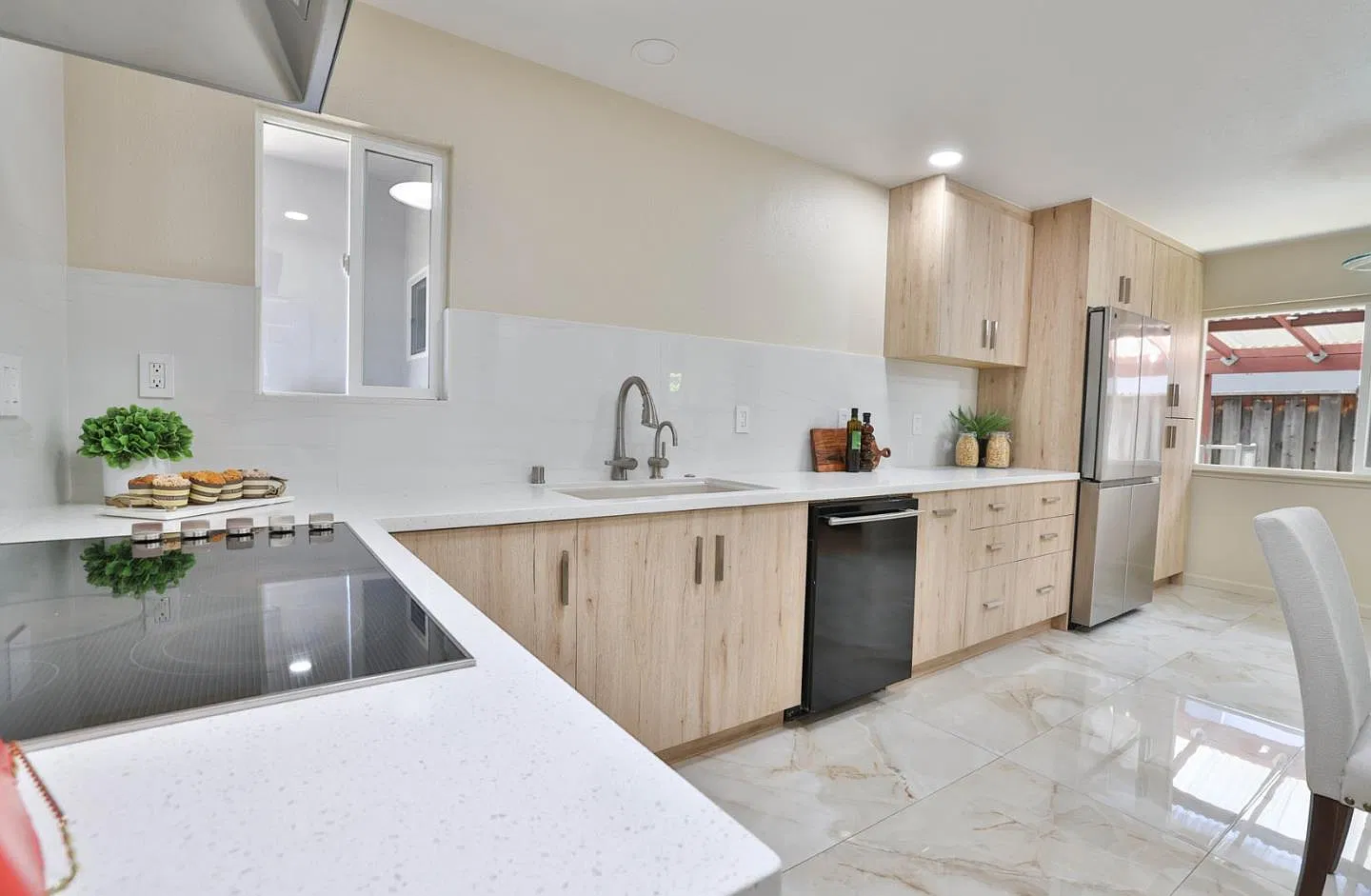 7453 De La Farge Dr — Photo 3