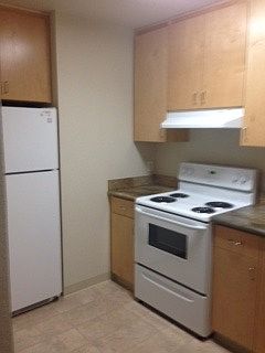 4th image of 240 Linden St APT 108