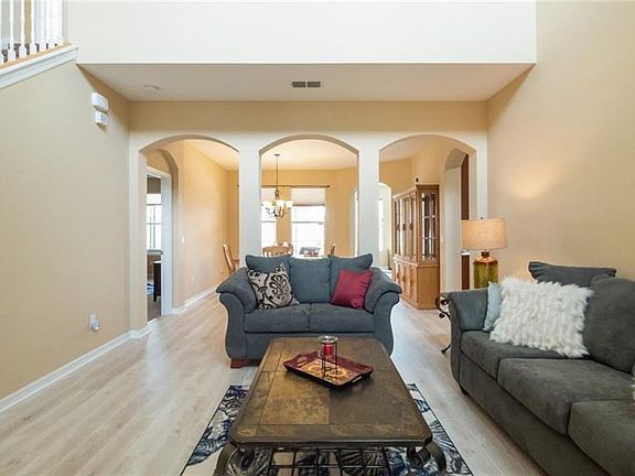 3rd image of 279 Blue Cypress Dr