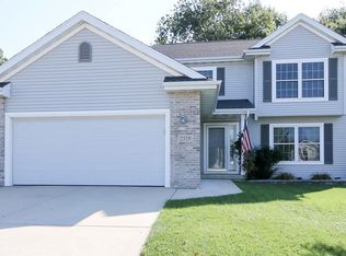 2329 Mica Rd, Madison, WI 53719