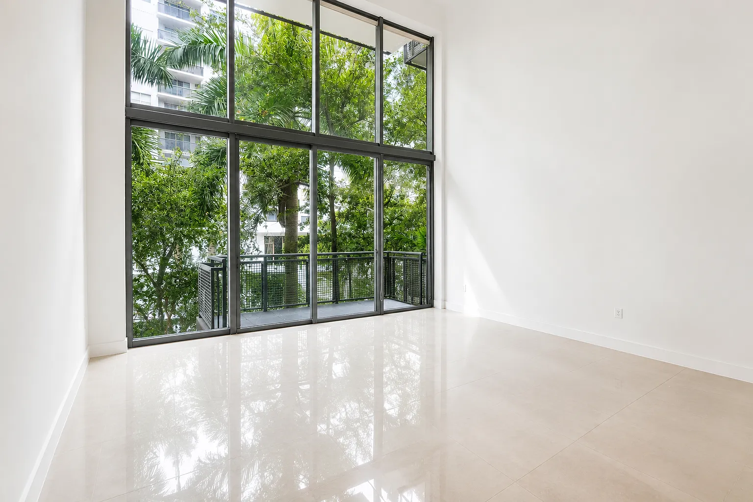 2 bed, 1700 sqft, $5,500 — Photo 1