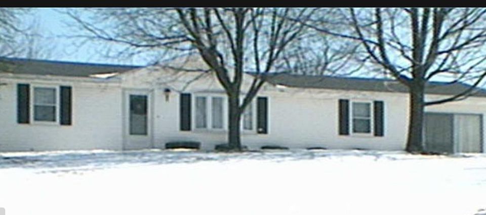 2nd image of 27576 Legion Rd