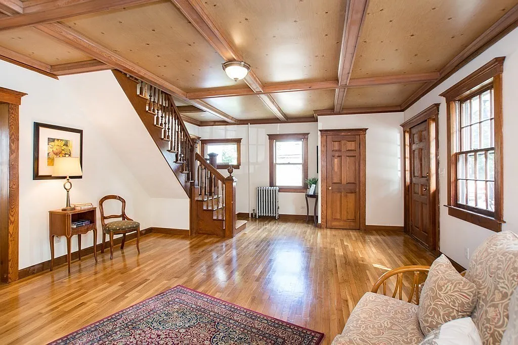 4 bed, 1.5 bath, 1800 sqft, $3,500 — Photo 3