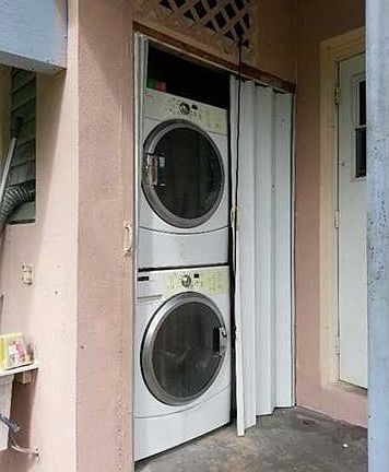 5th image of 2126 Arthur St #1