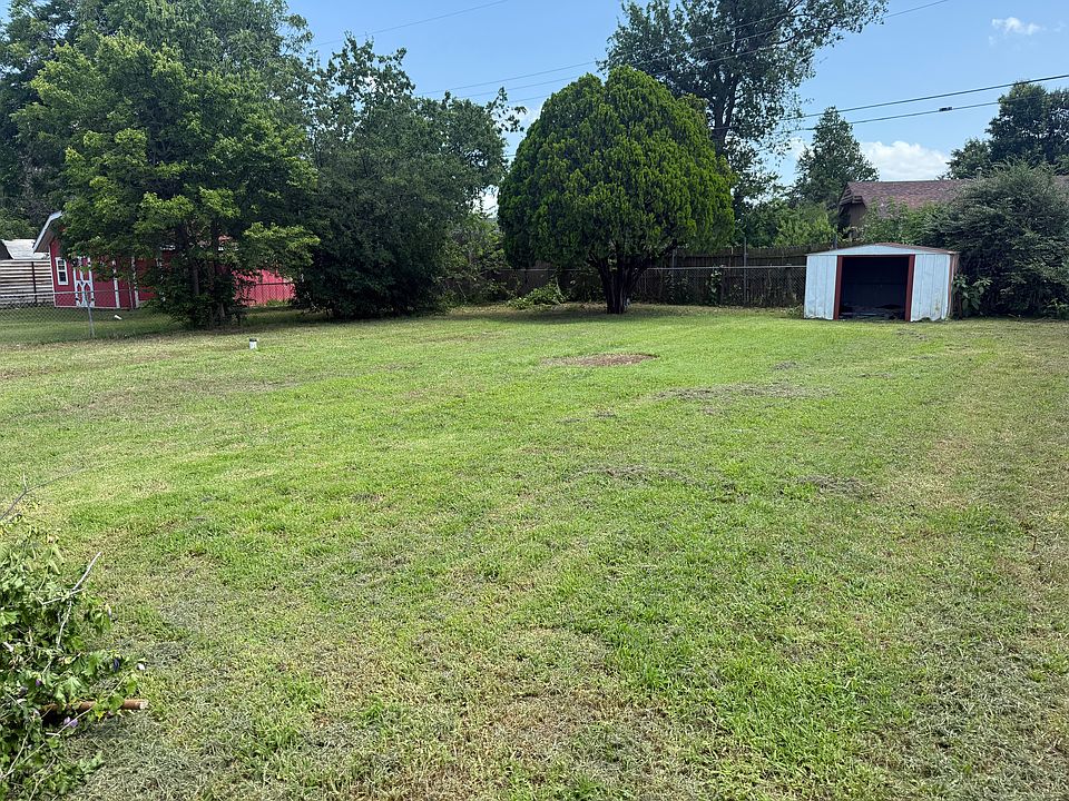 2nd image of 5208 NW 47th St