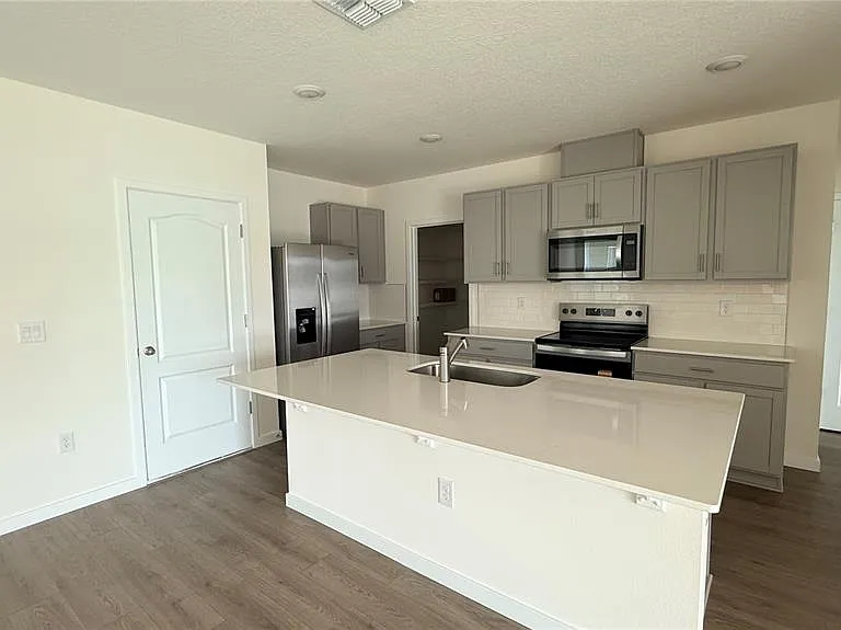 2066 Walnut Creek Dr — Photo 11