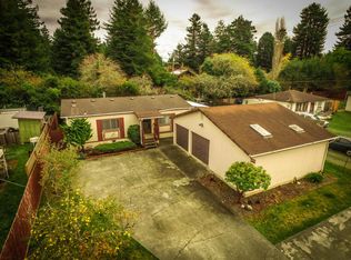 4571 Campton Rd, Eureka, CA 95503