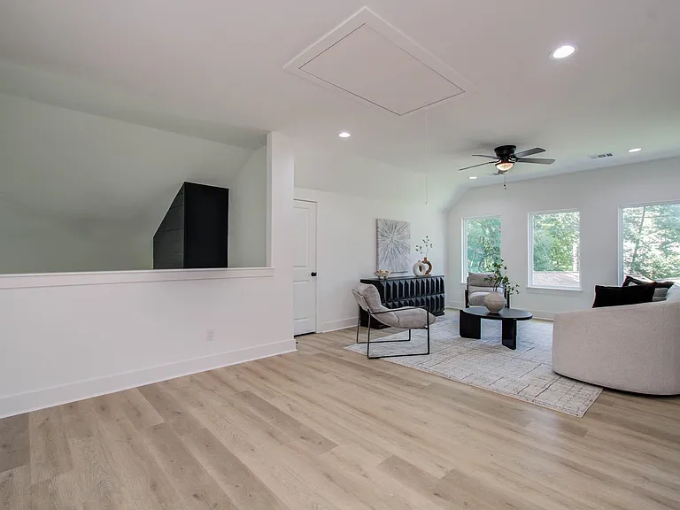 1802 Rollingwood Dr — Photo 24