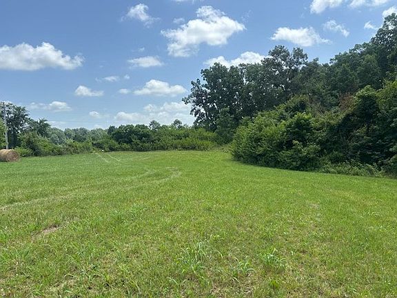 3rd image of 125 Floyd Graves Rd