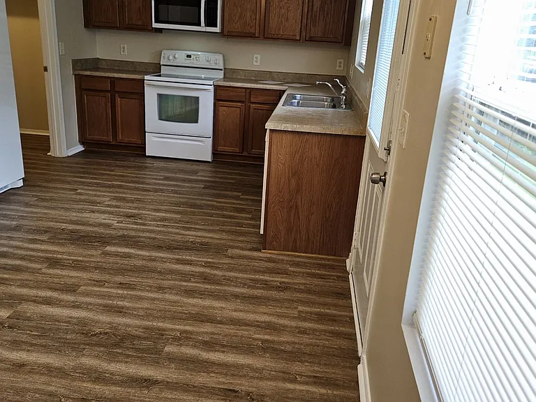 1152 Seven Oaks Blvd — Photo 7